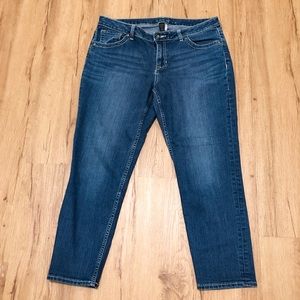 Blue Jeans With Sparkly Design on Back Pockets